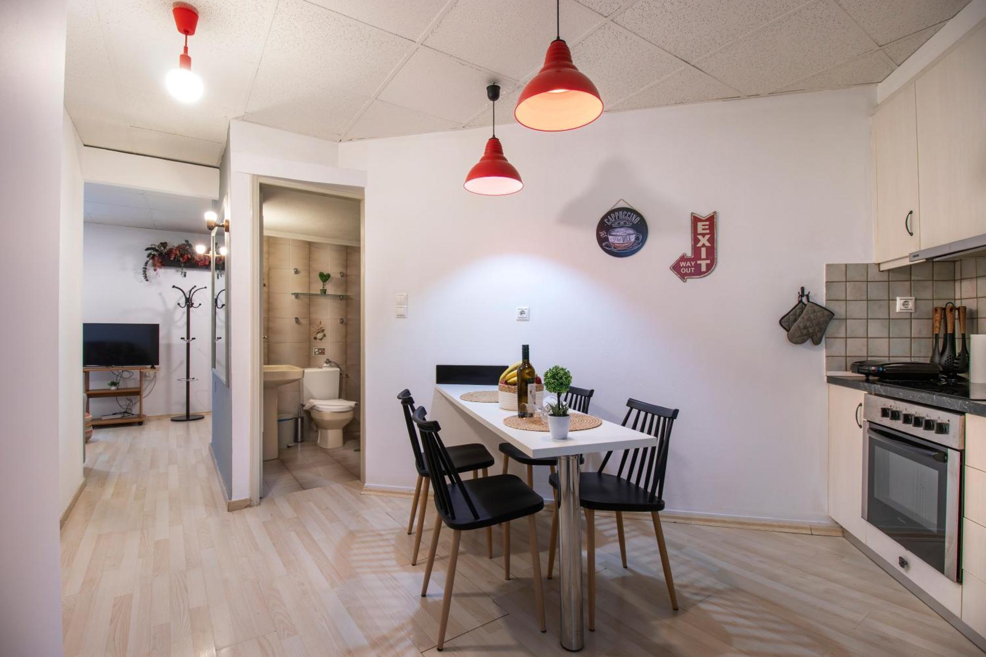 Modern City Apt In The Heart Of Heraklion Exterior photo